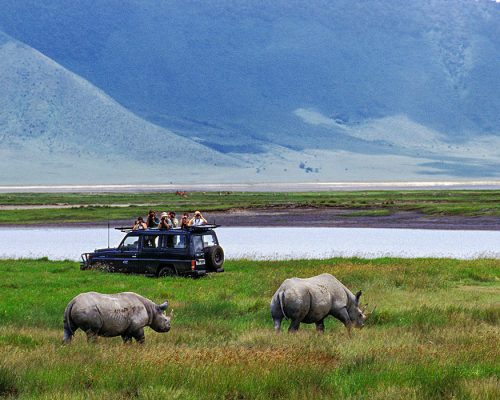 1-slide-serengeti-safari-masai-hippopotamus-pano